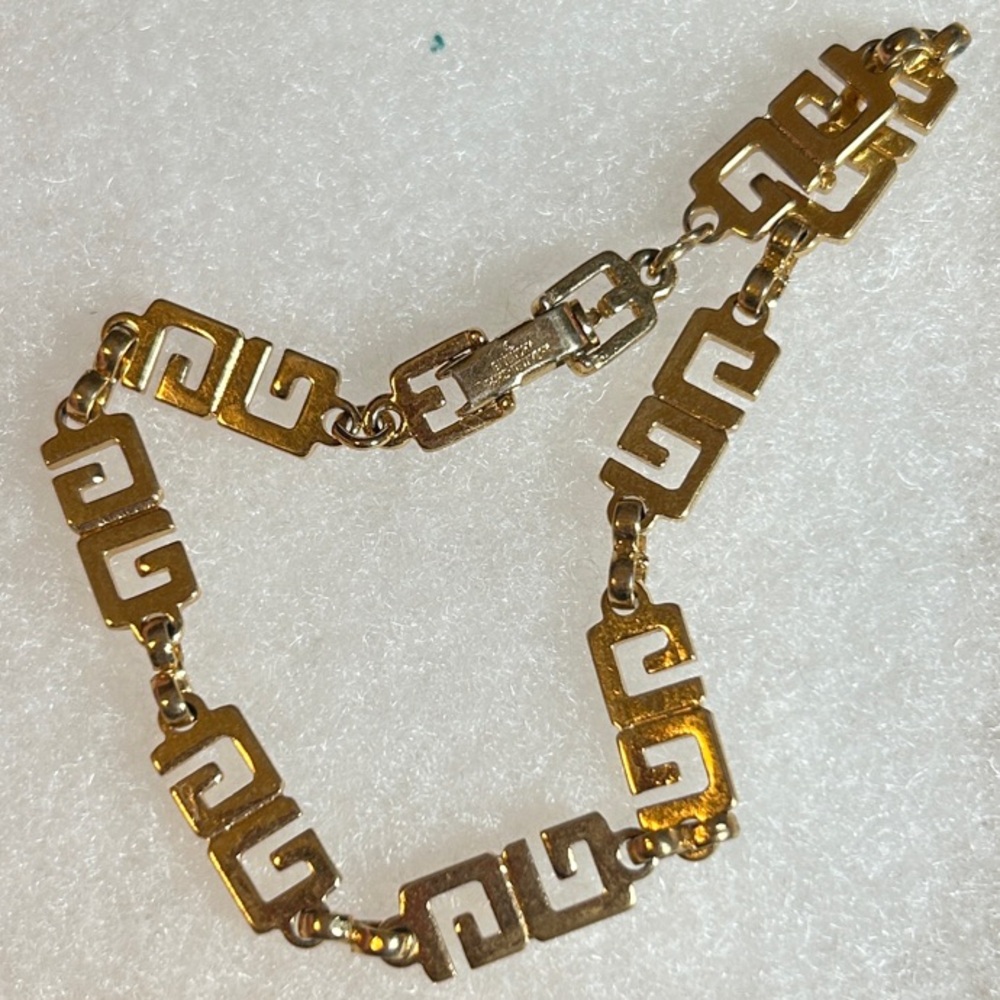 ❌SOLD IN A BUNDLE❌269. Givenchy Gold G link Bracelet with COA - Picture 3 of 5